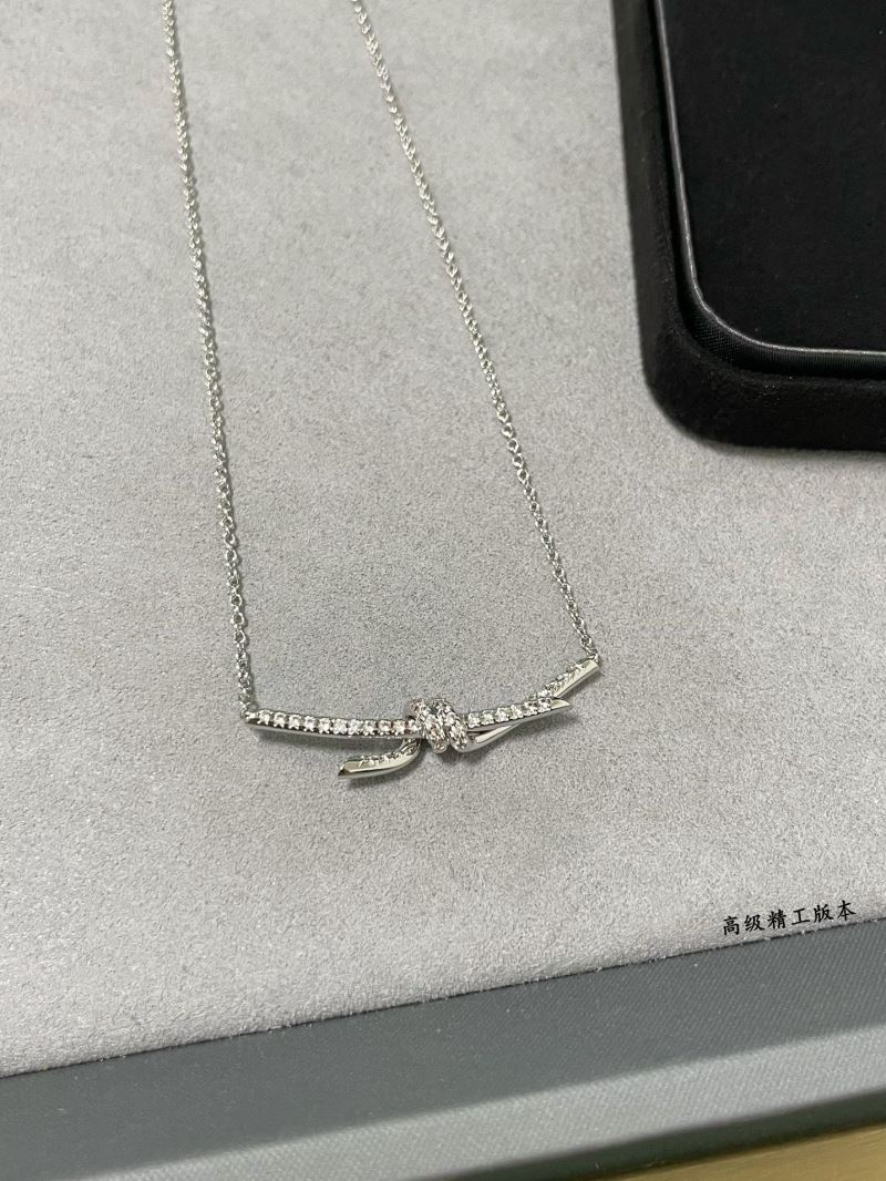 T*f*ny necklaces
